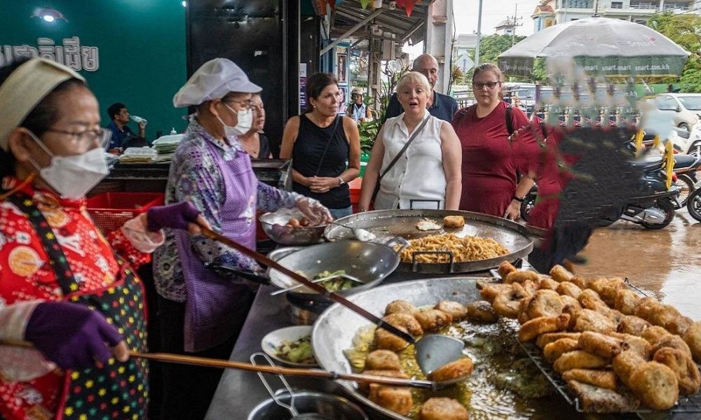 Experience the local taste of street food